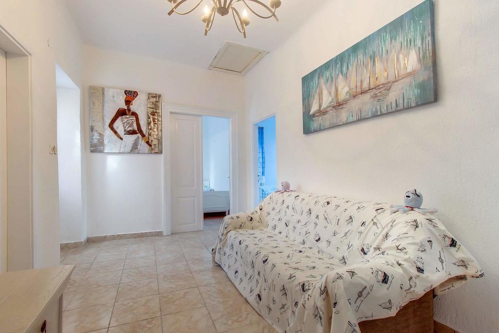 וולי לוסיניי Narcis Central Apartment With Sea & City Views מראה חיצוני תמונה